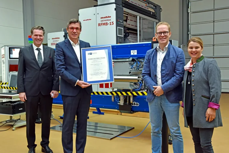 IHK congratulates Mahlo on its anniversary
